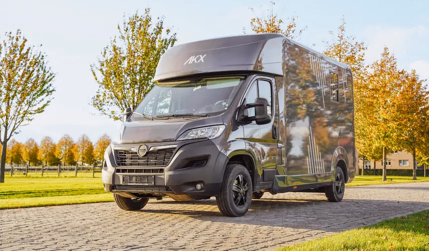 Van cavalli AKX in vendita da Roma Trailer a Colleferro (Roma)